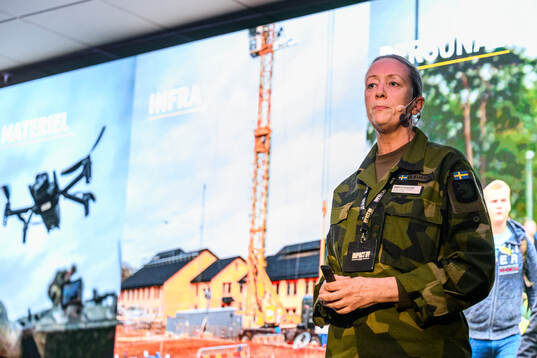 Annelie Olausson, Överste och chef Södra skånska