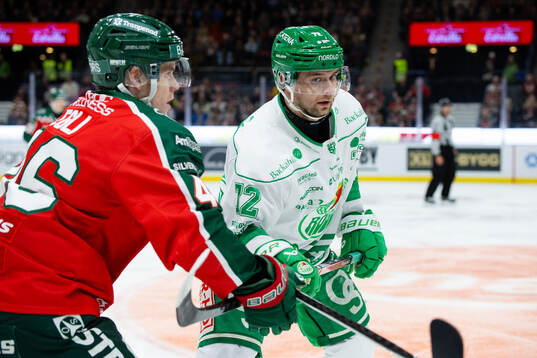 Frölundas Dominik Egli och Rögles Daniel Zaar