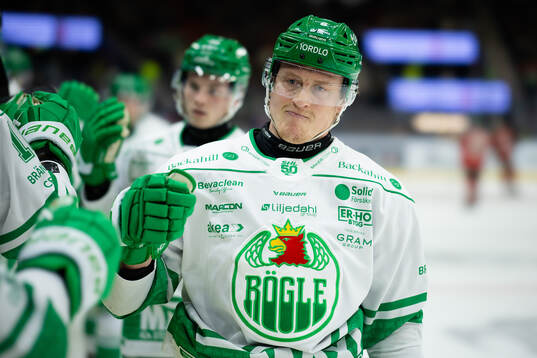 Rögles Paul Ladue jublar