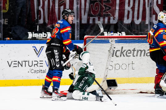 Malmö Redhawks Janne Kuokkanen och Färjestads Viktor Lodin
