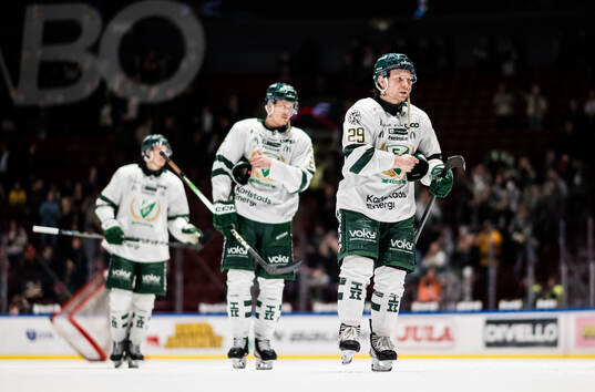Färjestads Oskar Steen deppar