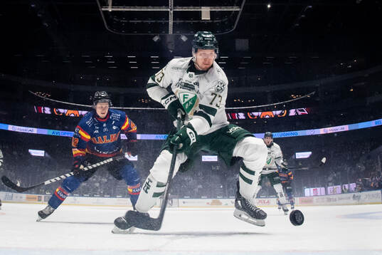 Malmö Redhawks Lauri Pajuniemi och Färjestads Adam Ollas