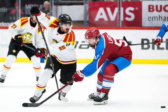 Brynäs Jack Kopacka och Timrås Anton Lander