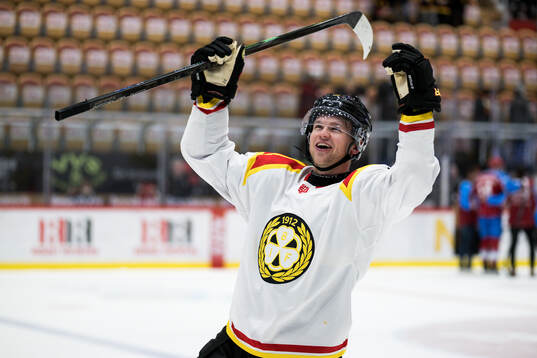 Brynäs Mattias Norlinder jublar
