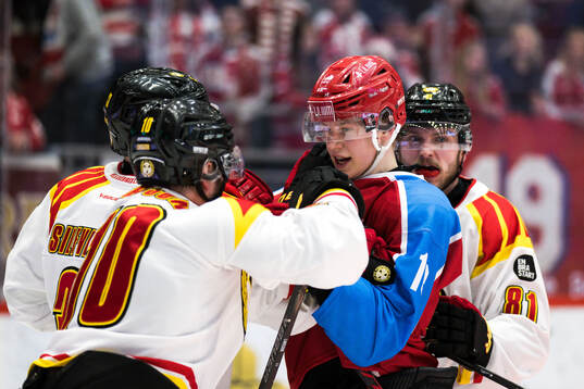 Brynäs Johan Larsson och Timrås Eddie Genborg