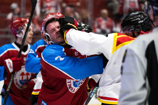 Timrås Didrik Strömberg och Brynäs Kieffer Bellows