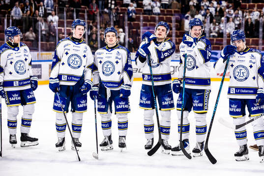 Leksands spelara jublar