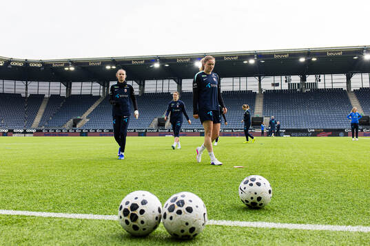 Caroline Graham Hansen, Elisabeth Terland and Signe Gaupset