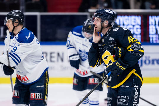 Södertäljes Sebastian Dyk deppar