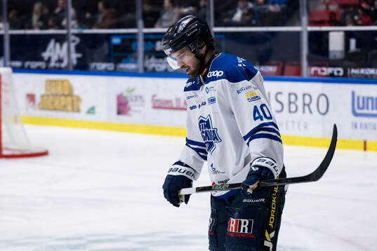 Karlskogas Kalle Jellvert deppar