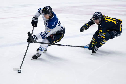 Karlskogas Andre Edvardsen Simen och Södertäljes Filip