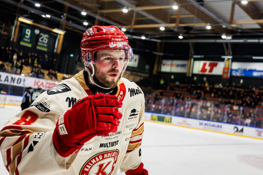 Kalmars Jesper Lindén jublar