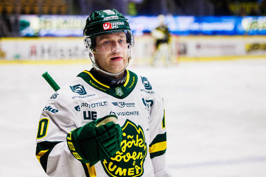 Björklövens Marcus Nilsson jublar