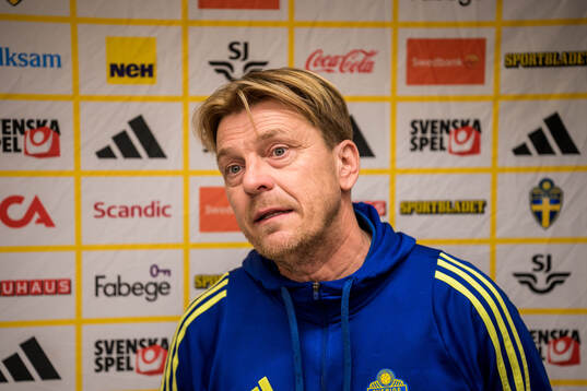 Head coach Tony Gustavsson of the women's national football