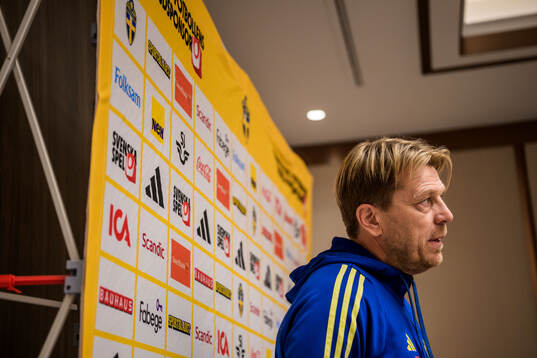 Head coach Tony Gustavsson of the women's national football