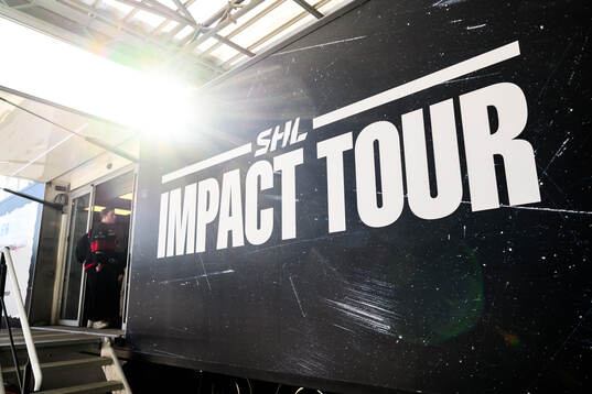 Bläddra bland fler bilder av Ishockey, SHL, Impact Tour Malmö Redhawks