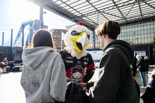 Malmö Redhawks maskot Hawkan