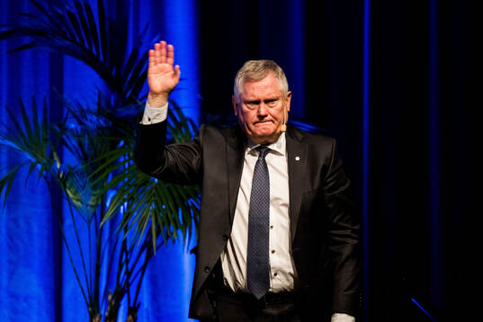 Anders Pålsson väljs in som hedersordförande
