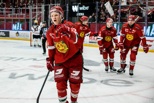 Moras Jesper Norbäck jublar