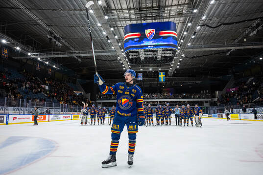 Djurgårdens Theo Stockselius jublar
