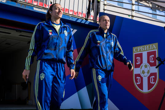 Rosa Kafaji and Elma Junttila Nelhage of Sweden