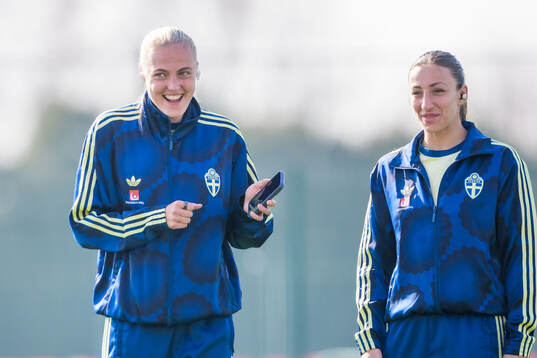 Elma Junttila Nelhage and Rosa Kafaji of Sweden