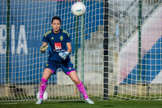 goalkeeper Jennifer Falk of Sweden