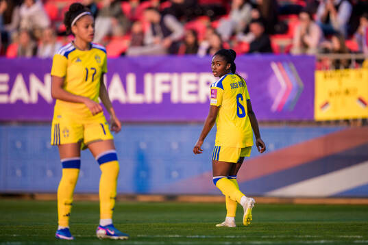 Felicia Schröder and Monica Jusu Bah of Sweden