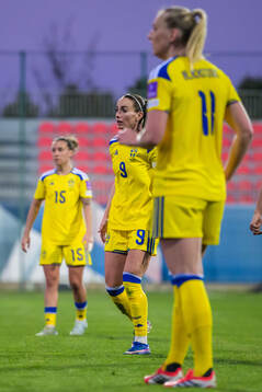 Julia Zigiotti Olme, Kosovare Asllani and Stina