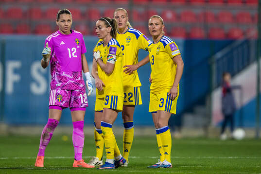 goalkeeper Jennifer Falk, Kosovare Asllani, Elma Junttila