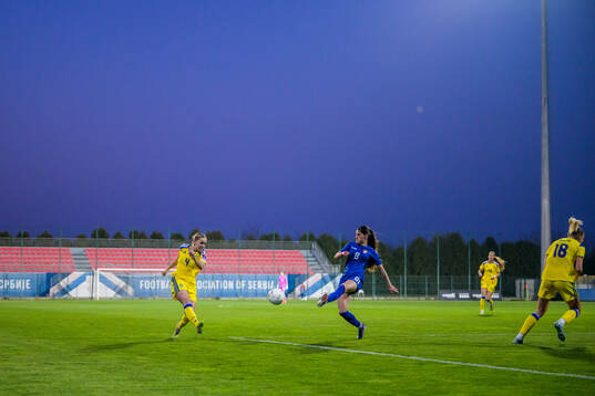 Hanna Lundkvist of Sweden and Sara Stokic of Serbia