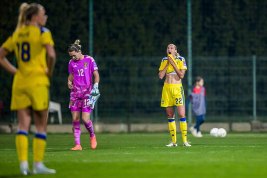 Elma Junttila Nelhage of Sweden looks dejected