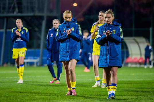 Smilla Holmberg and Johanna Rytting Kaneryd of Sweden