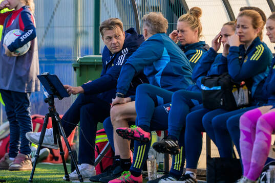 Head coach Tony Gustavsson of Sweden