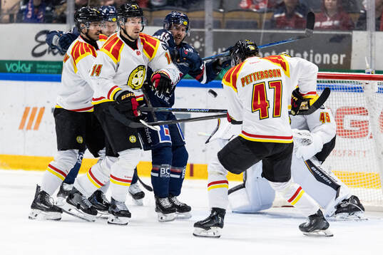 Brynäs Robert Hägg och Linköpings Ludvig Larsson