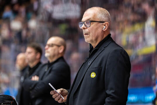 Brynäs assisterande tränare Anders Carlsson
