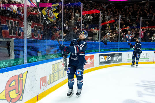 Linköpings Remi Elie jublar