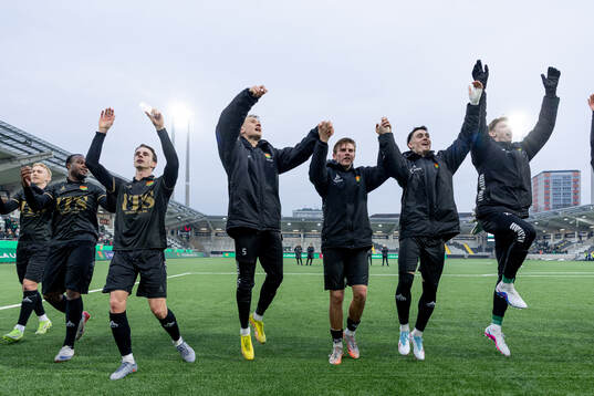 GAIS spelare jublar