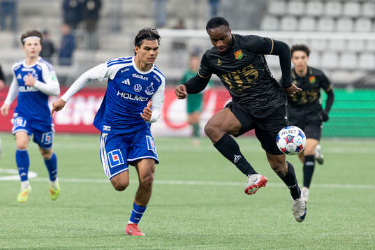 IFK Norrköpings Noel Sernelius och GAISs Shalom Ekong