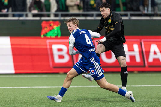 IFK Norrköpings Jonas Bertheussen Weber och GAISs Samuel