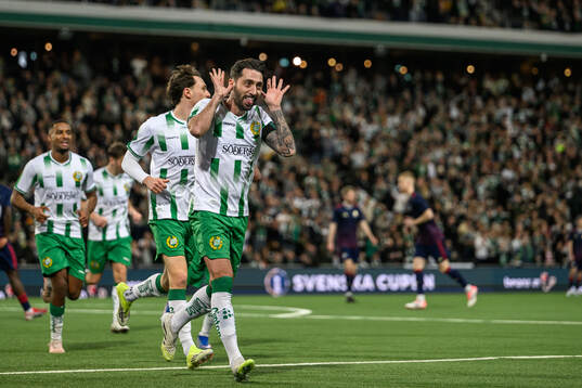 Hammarbys Nahir Besara jublar