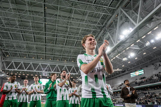 Hammarbys Wilson Lindberg Uhrström jublar