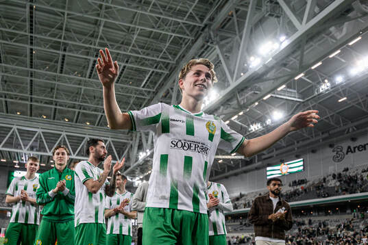 Hammarbys Wilson Lindberg Uhrström jublar