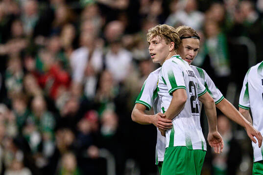 Hammarbys Wilson Lindberg Uhrström  jublar