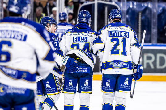 Leksands Arvid Eljas får hjälp av isen