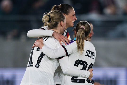 Jule Brand of Germany celebrates