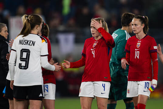 Julie Blakstad and Caroline Graham Hansen of Norway looks