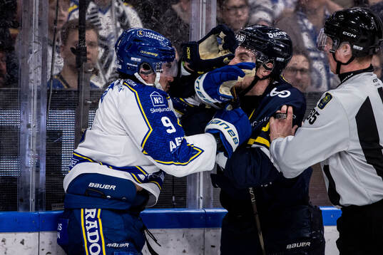 Leksands Gabriel Fortier och HV71s Santeri Hatakka