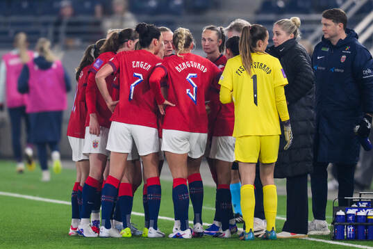 Head coach Gemma Grainger of Norway