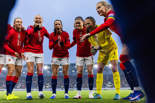 Lisa Naalsund, Frida Maanum, Tuva Hansen, Signe Gaupset,